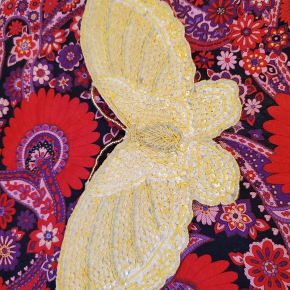 Gold butterfly sequins applique/patch - Picture 3 of 4